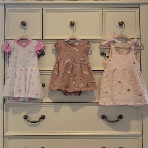 π Baby Girl Closet Clearout π Size 0-3 Months π Spring/Summer Baby Girl Clothes - Picture 2 of 2